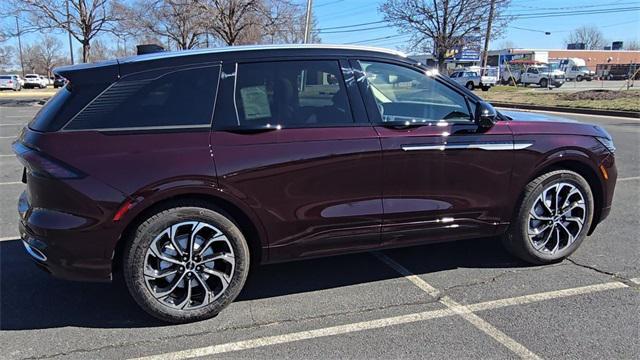 new 2025 Lincoln Nautilus car, priced at $62,895