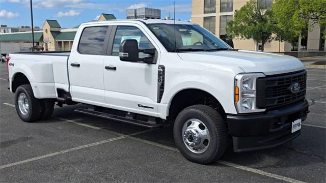 new 2025 Ford F-350 car, priced at $67,988