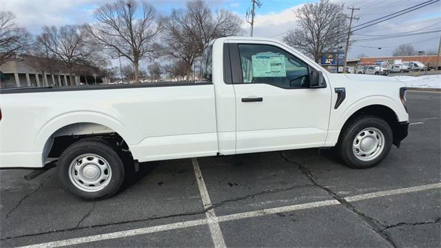 new 2025 Ford F-150 car, priced at $39,915