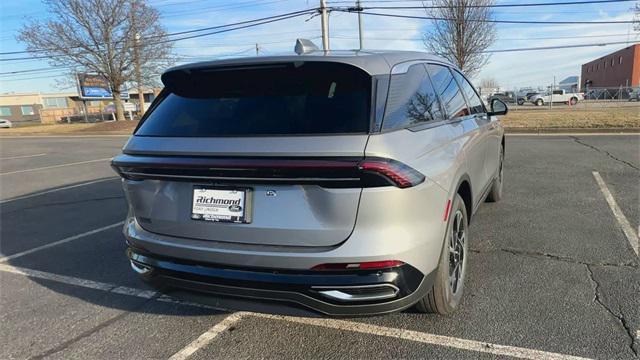 new 2025 Lincoln Nautilus car, priced at $57,295