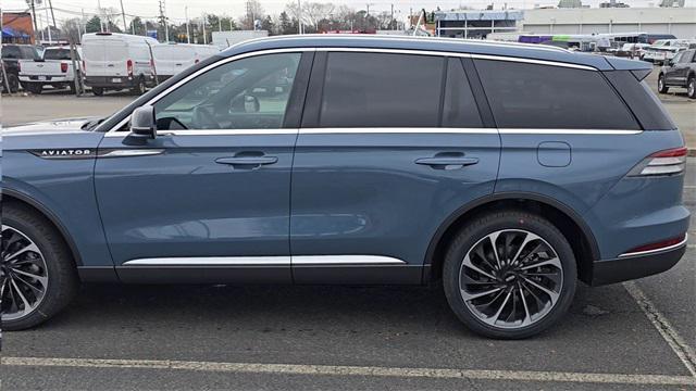 new 2025 Lincoln Aviator car, priced at $68,495