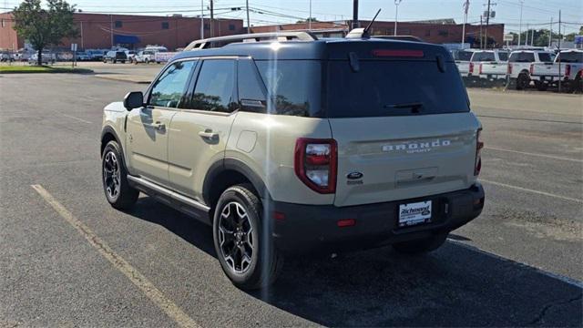 new 2025 Ford Bronco Sport car, priced at $37,045