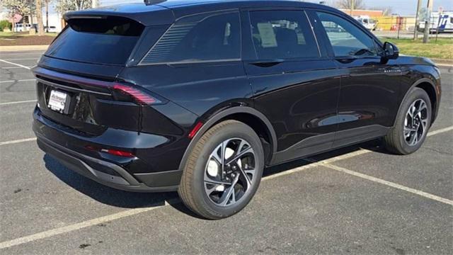 new 2025 Lincoln Nautilus car, priced at $52,143