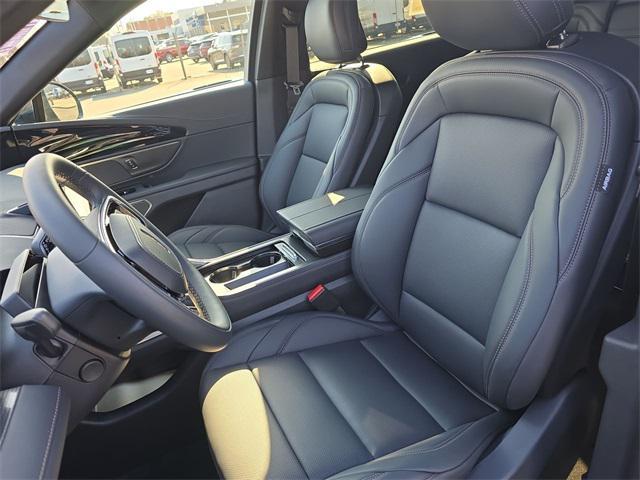 new 2025 Lincoln Nautilus car, priced at $52,143