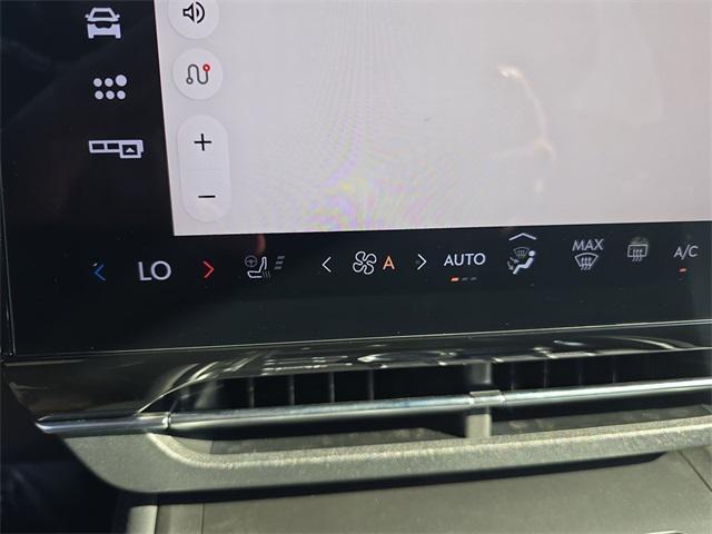 new 2025 Lincoln Nautilus car, priced at $52,143