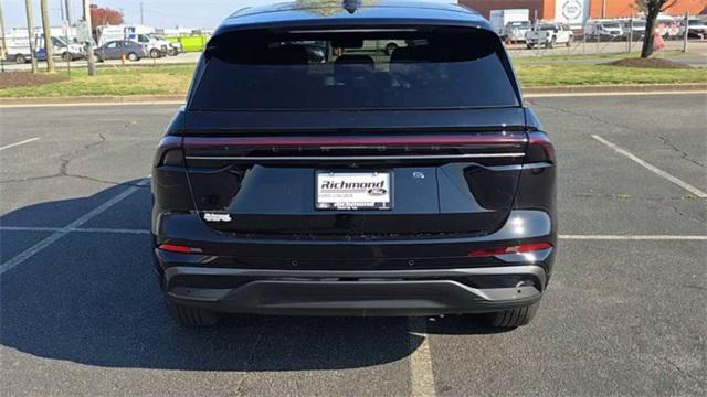 new 2025 Lincoln Nautilus car, priced at $52,143