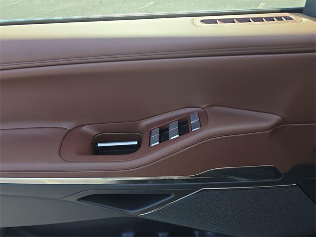 new 2025 Lincoln Navigator car, priced at $99,888