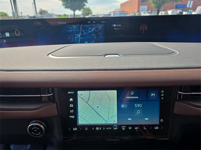 new 2025 Lincoln Navigator car, priced at $99,888