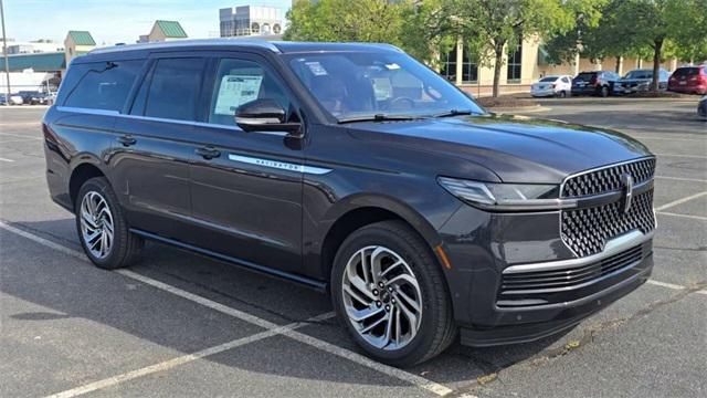 new 2025 Lincoln Navigator car, priced at $99,888