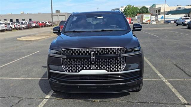 new 2025 Lincoln Navigator car, priced at $99,888