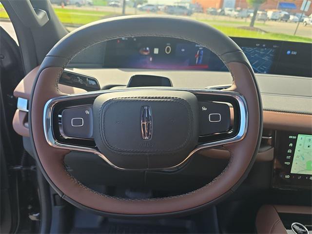 new 2025 Lincoln Navigator car, priced at $99,888