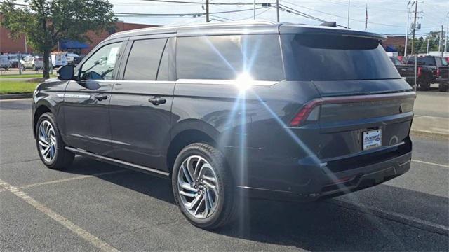 new 2025 Lincoln Navigator car, priced at $99,888