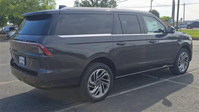 new 2025 Lincoln Navigator car, priced at $99,888