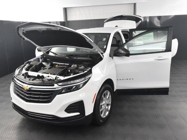 new 2024 Chevrolet Equinox car, priced at $25,827