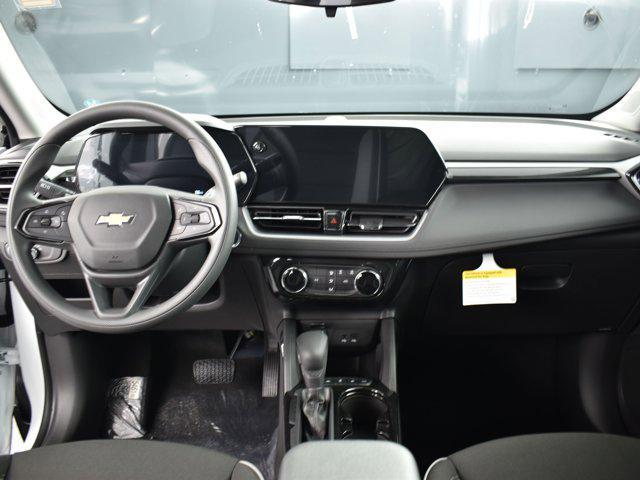 new 2025 Chevrolet TrailBlazer car, priced at $27,595