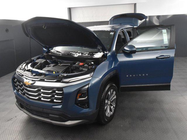 new 2025 Chevrolet Equinox car, priced at $33,175