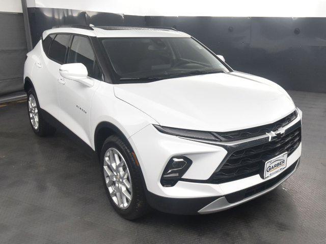 new 2025 Chevrolet Blazer car, priced at $44,532