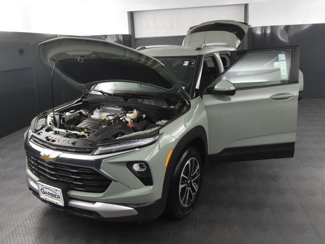 new 2025 Chevrolet TrailBlazer car, priced at $26,185