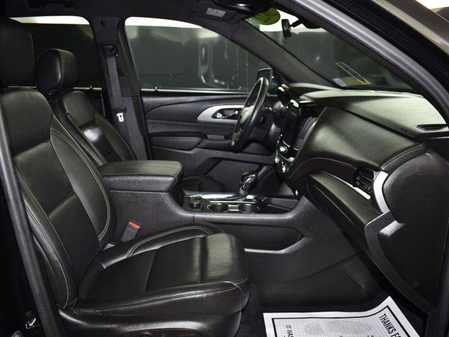 used 2022 Chevrolet Traverse car, priced at $31,870