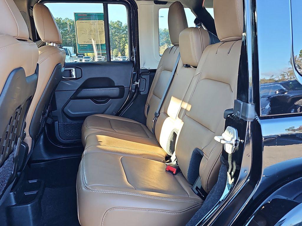 used 2021 Jeep Wrangler Unlimited car, priced at $37,800