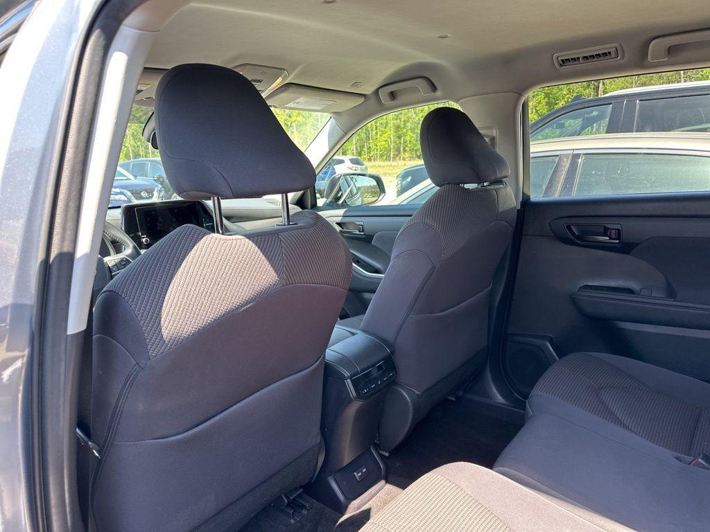 used 2023 Toyota Highlander car, priced at $33,995