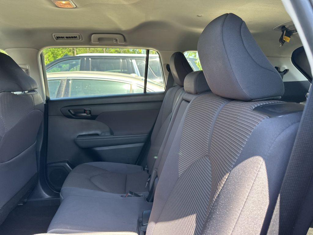 used 2023 Toyota Highlander car, priced at $33,995