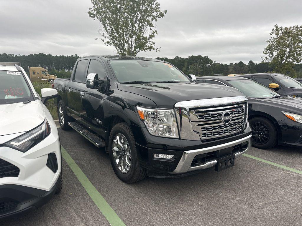 used 2024 Nissan Titan car, priced at $39,520