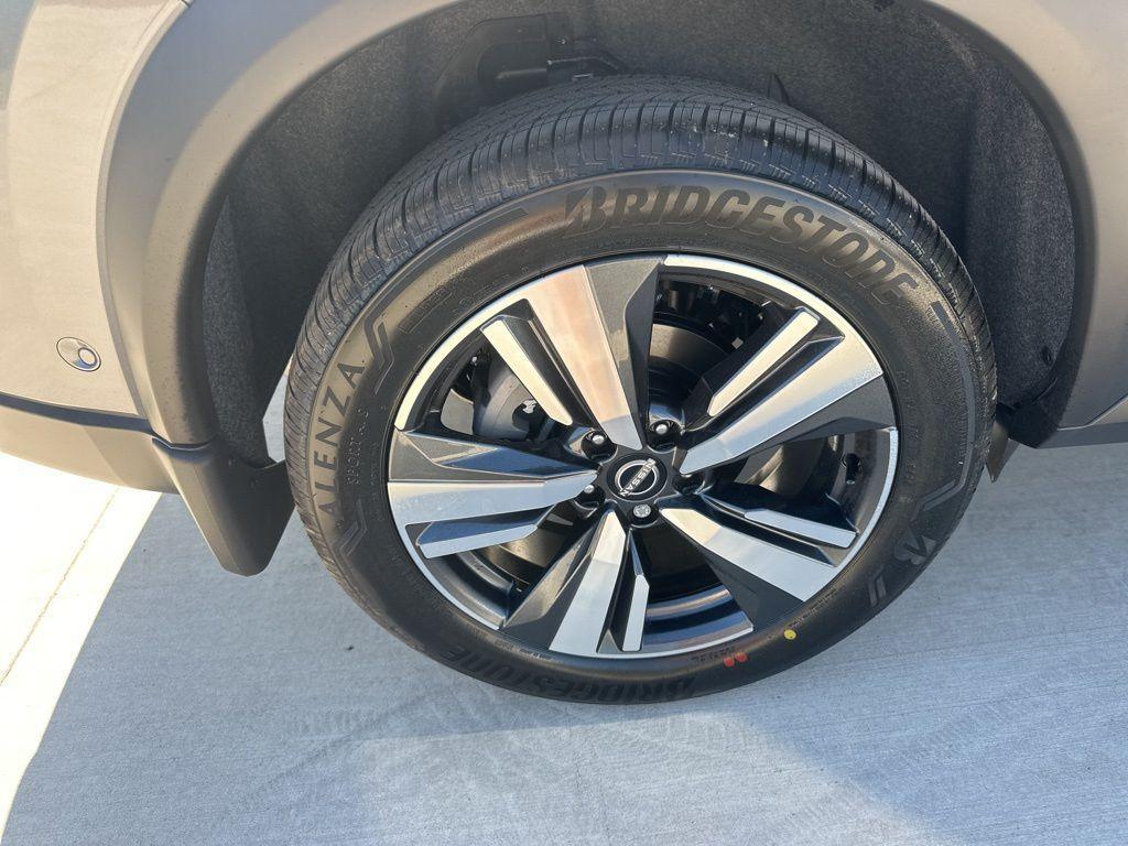 new 2025 Nissan Rogue car, priced at $40,398