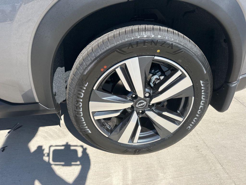 new 2025 Nissan Rogue car, priced at $40,398