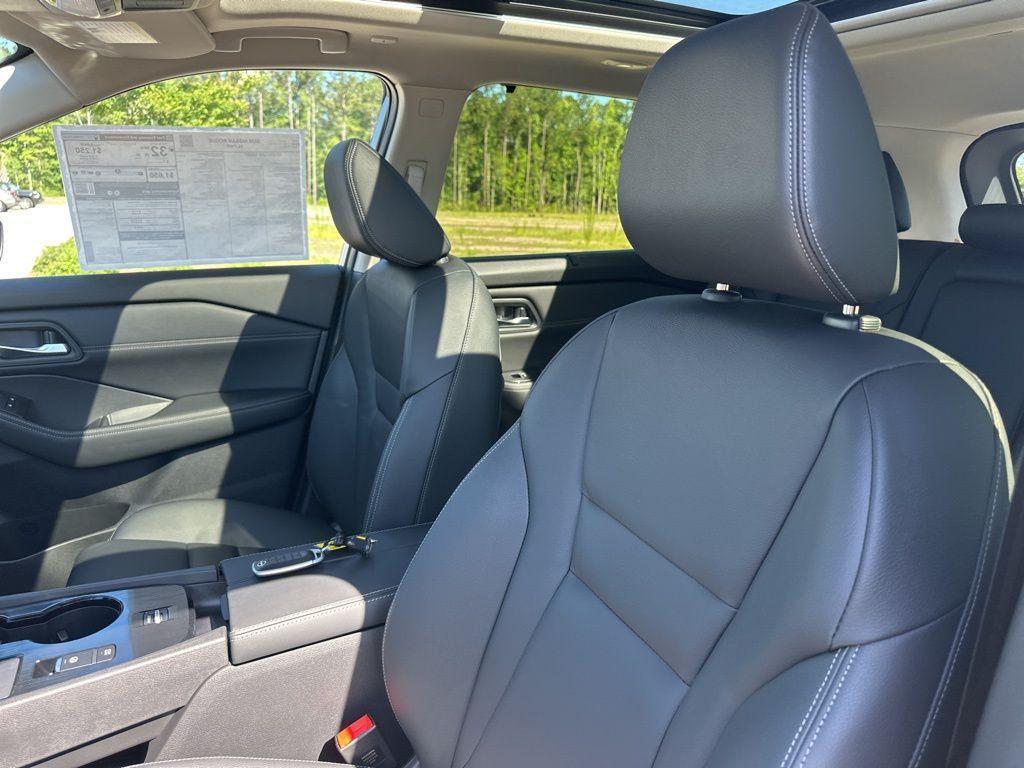 new 2025 Nissan Rogue car, priced at $40,398