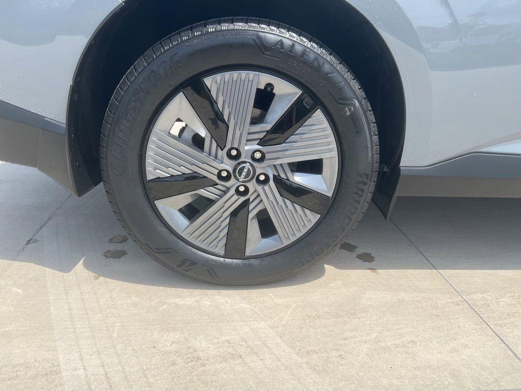 new 2025 Nissan Murano car, priced at $47,783