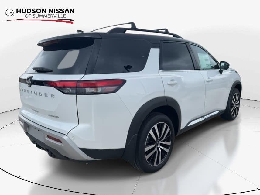 new 2025 Nissan Pathfinder car, priced at $45,146