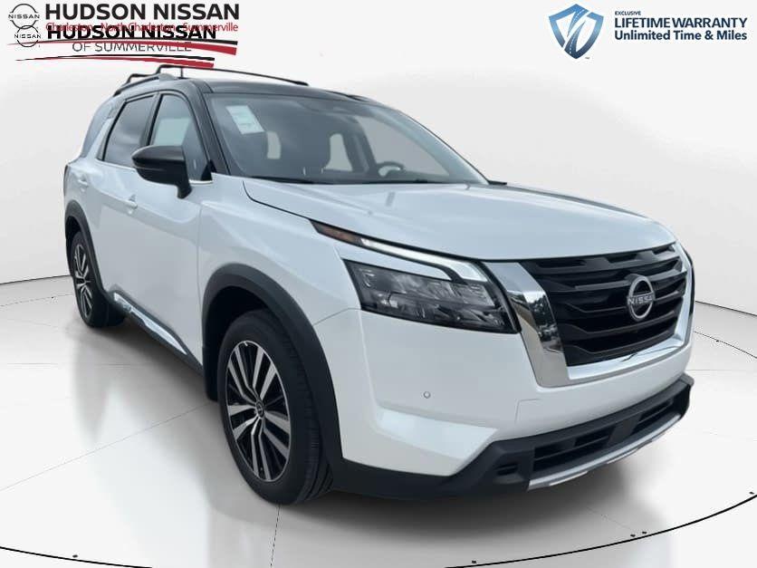 new 2025 Nissan Pathfinder car, priced at $45,146