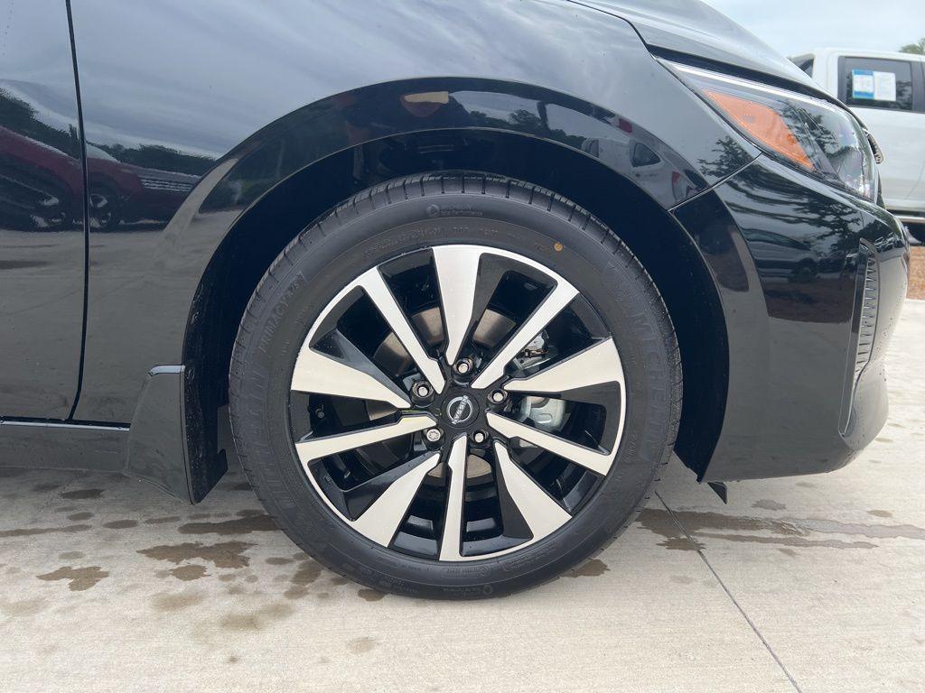 new 2025 Nissan Sentra car, priced at $26,377