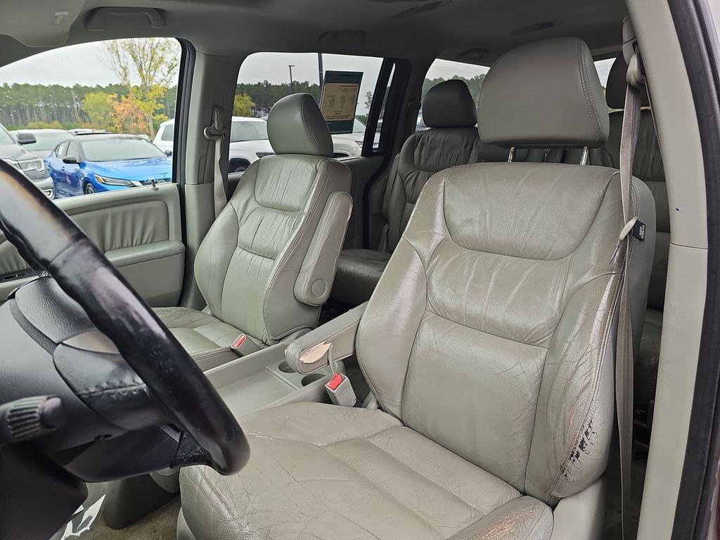 used 2007 Honda Odyssey car, priced at $5,200