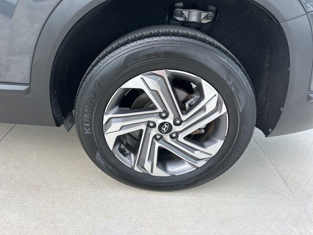 used 2023 Hyundai Santa Fe car, priced at $21,900