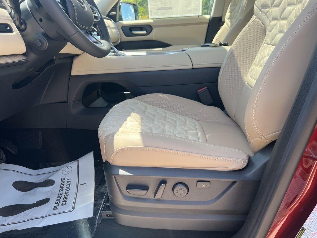 new 2025 Nissan Armada car, priced at $78,993