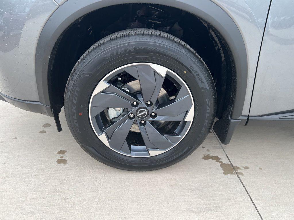 new 2025 Nissan Rogue car, priced at $32,482