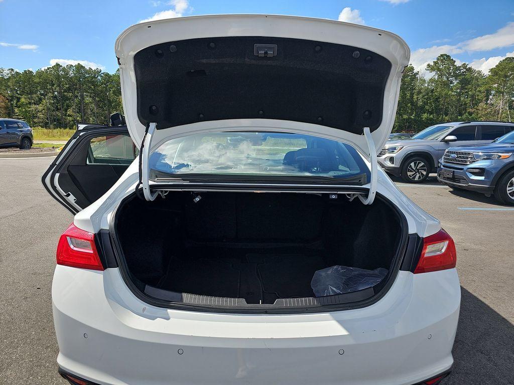 used 2024 Chevrolet Malibu car, priced at $18,900