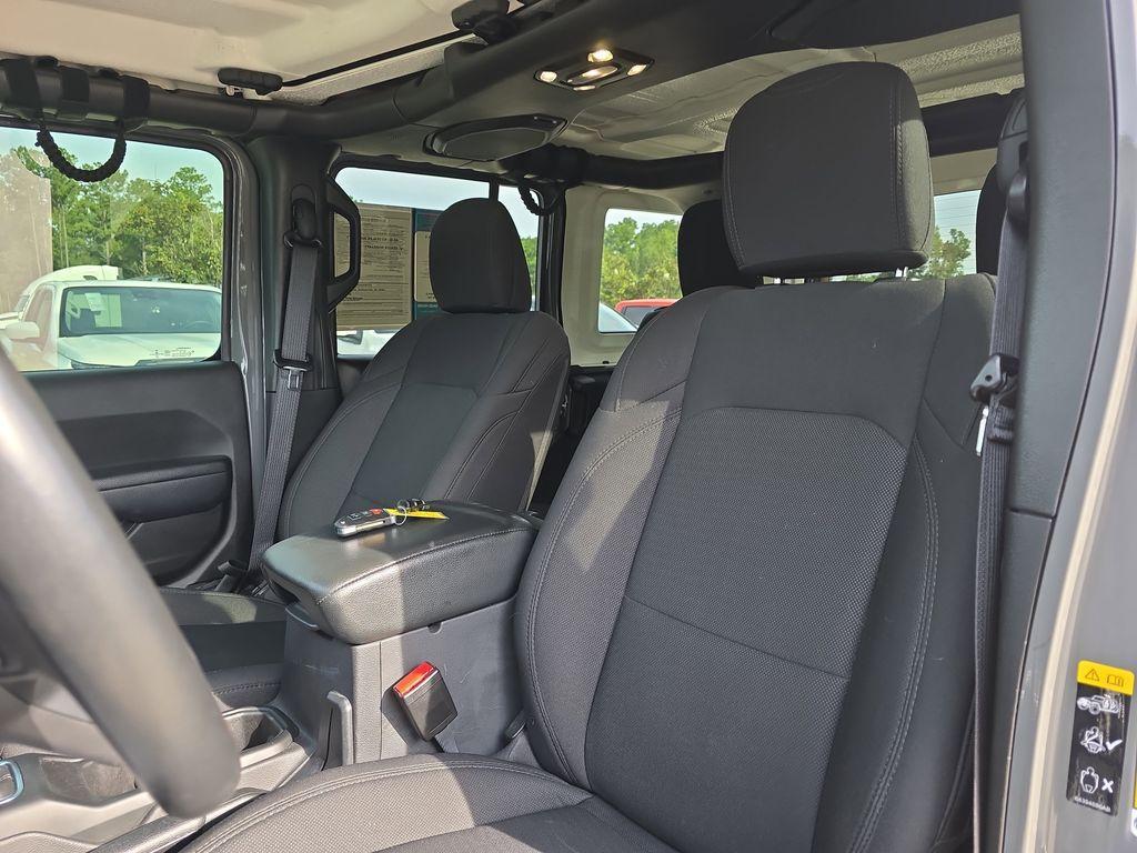 used 2022 Jeep Wrangler Unlimited car, priced at $29,700