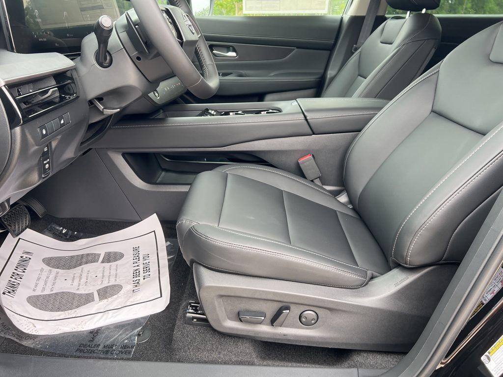 new 2025 Nissan Murano car, priced at $39,946