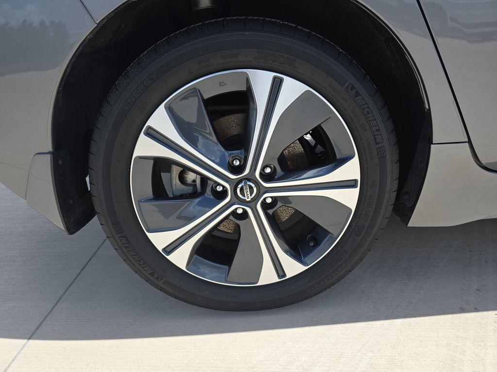 used 2022 Nissan Leaf car, priced at $13,900