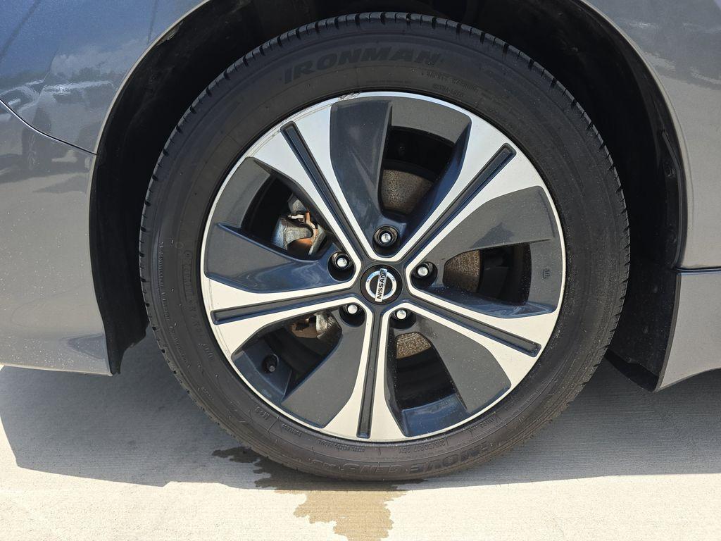 used 2022 Nissan Leaf car, priced at $13,900