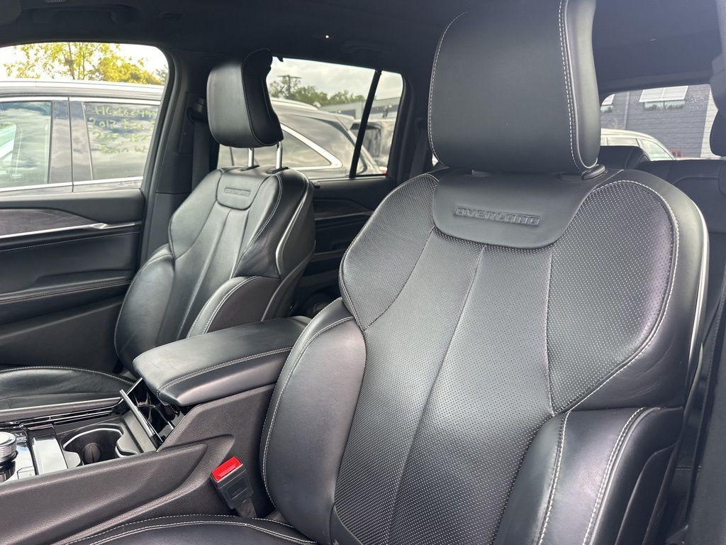 used 2022 Jeep Grand Cherokee car, priced at $32,800