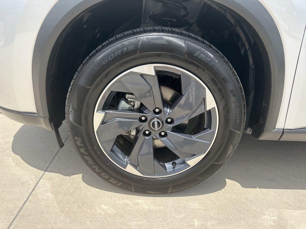 used 2024 Nissan Rogue car, priced at $24,300