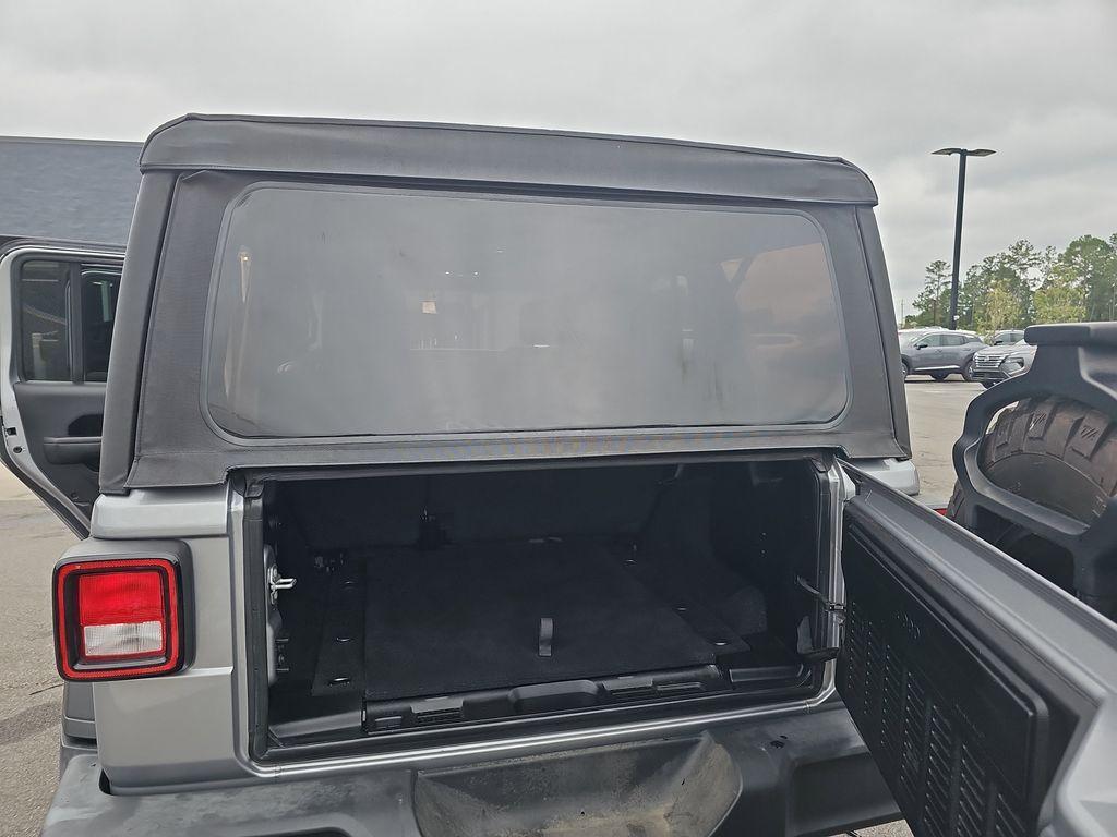 used 2021 Jeep Wrangler Unlimited car, priced at $24,900