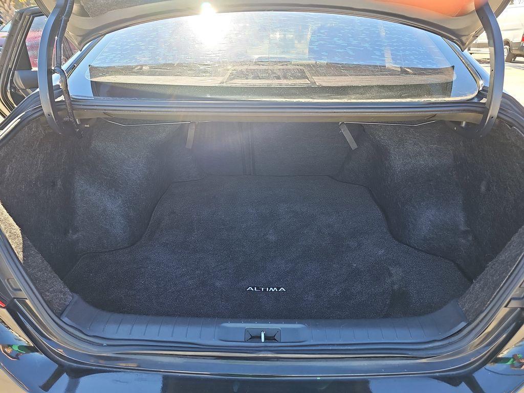 used 2018 Nissan Altima car, priced at $10,400