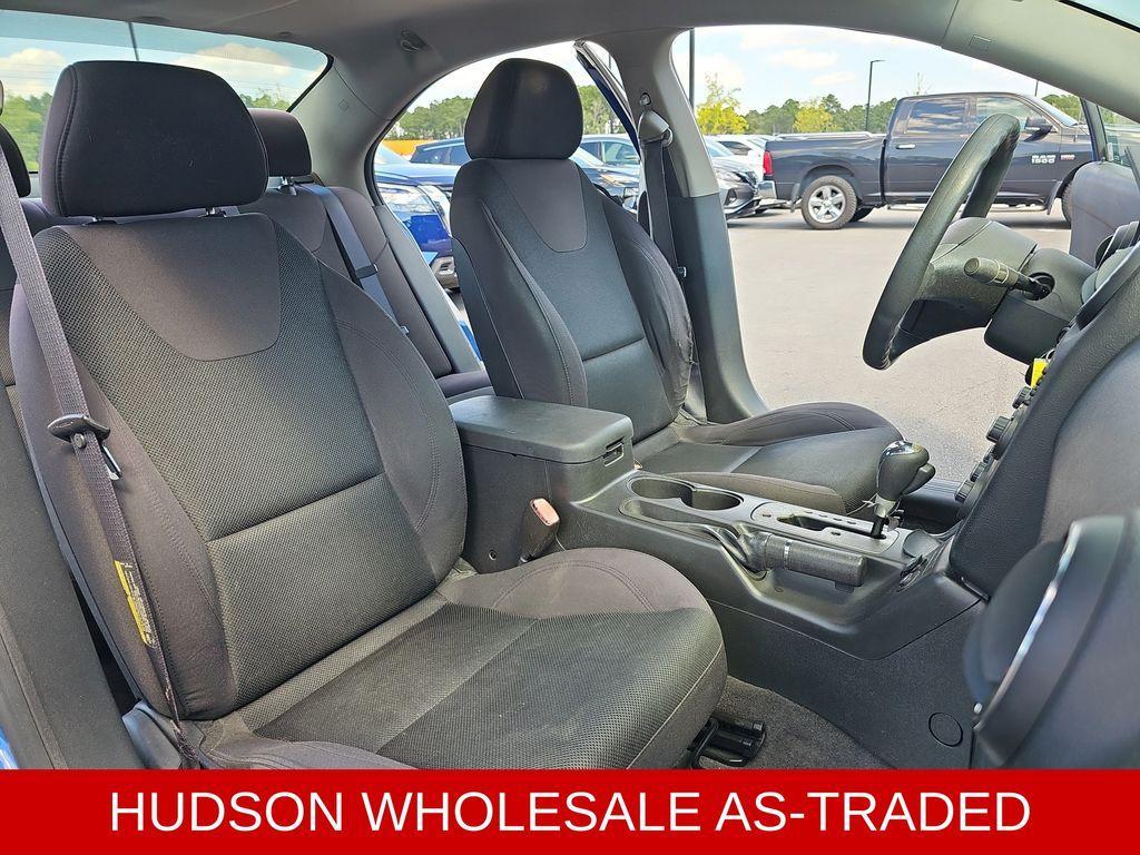 used 2006 Pontiac G6 car, priced at $2,900