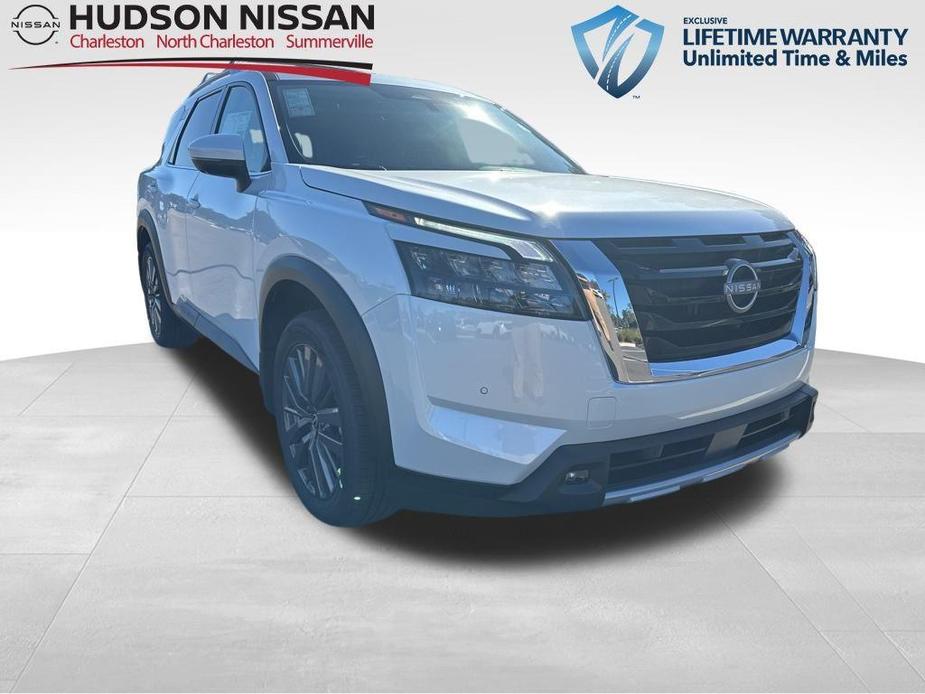 new 2025 Nissan Pathfinder car, priced at $49,375