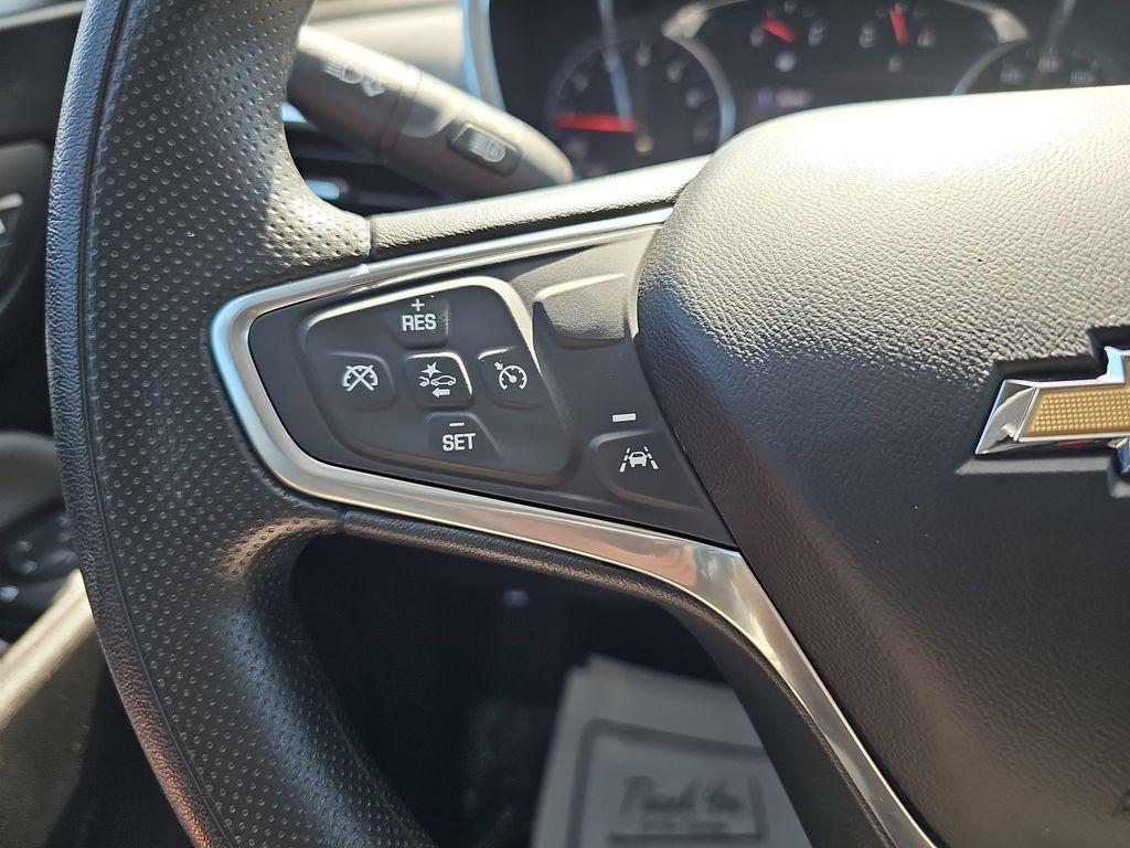 used 2022 Chevrolet Equinox car, priced at $17,900
